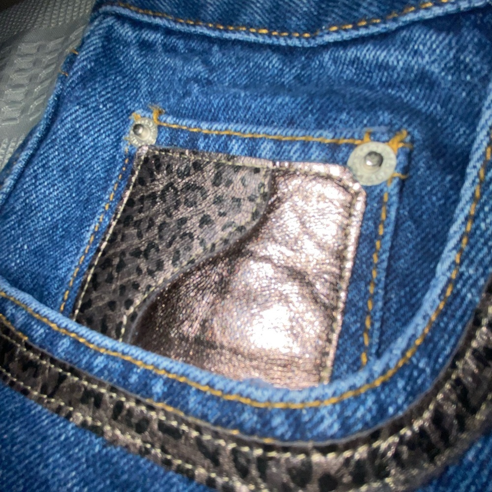 Cache vintage jeans with leather details around  pockets Size 12 excellent cond - Picture 3 of 6